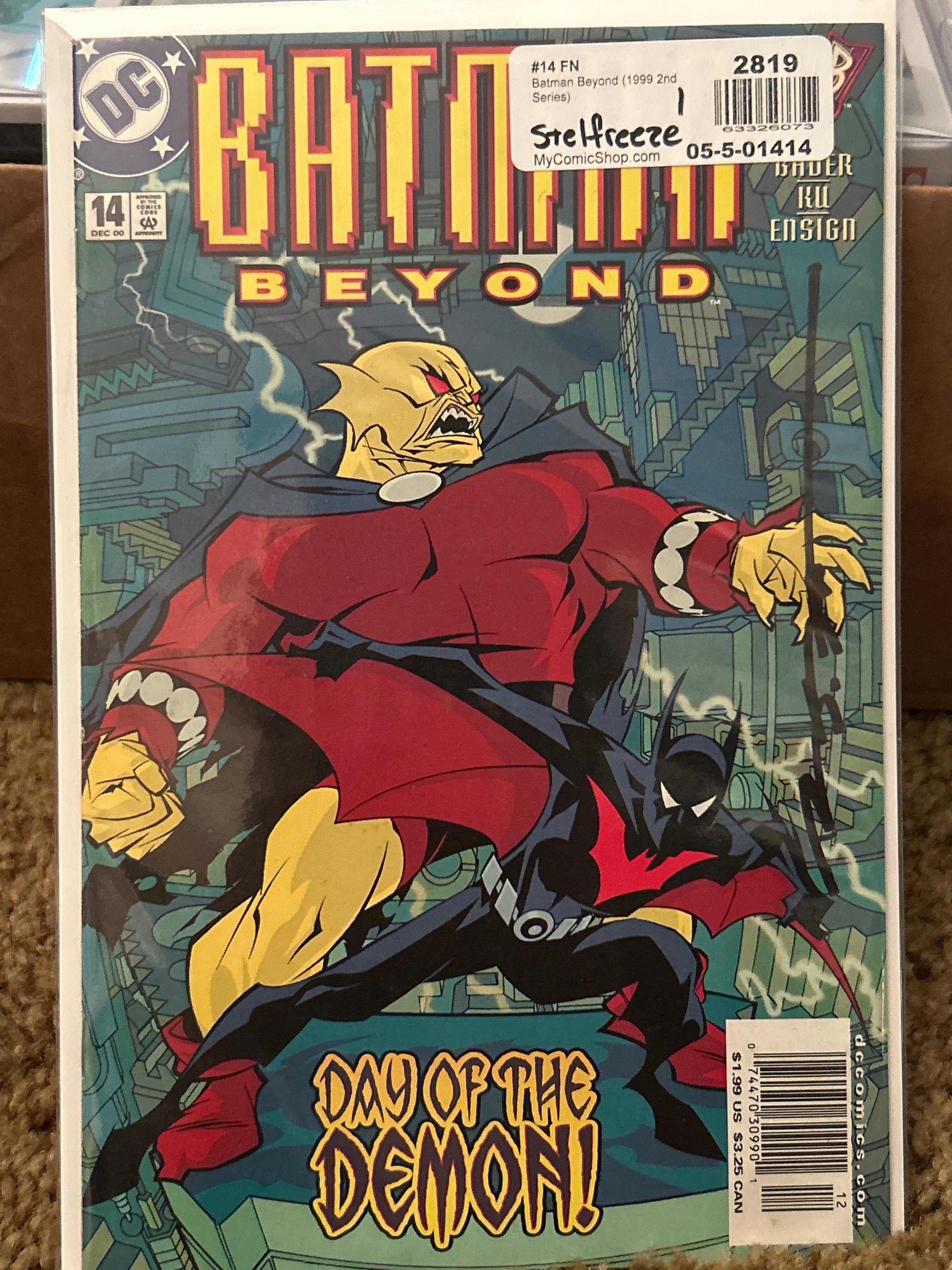 Comic Book: Autographed Batman Beyond #14 - Signed by Brian Stelfreeze