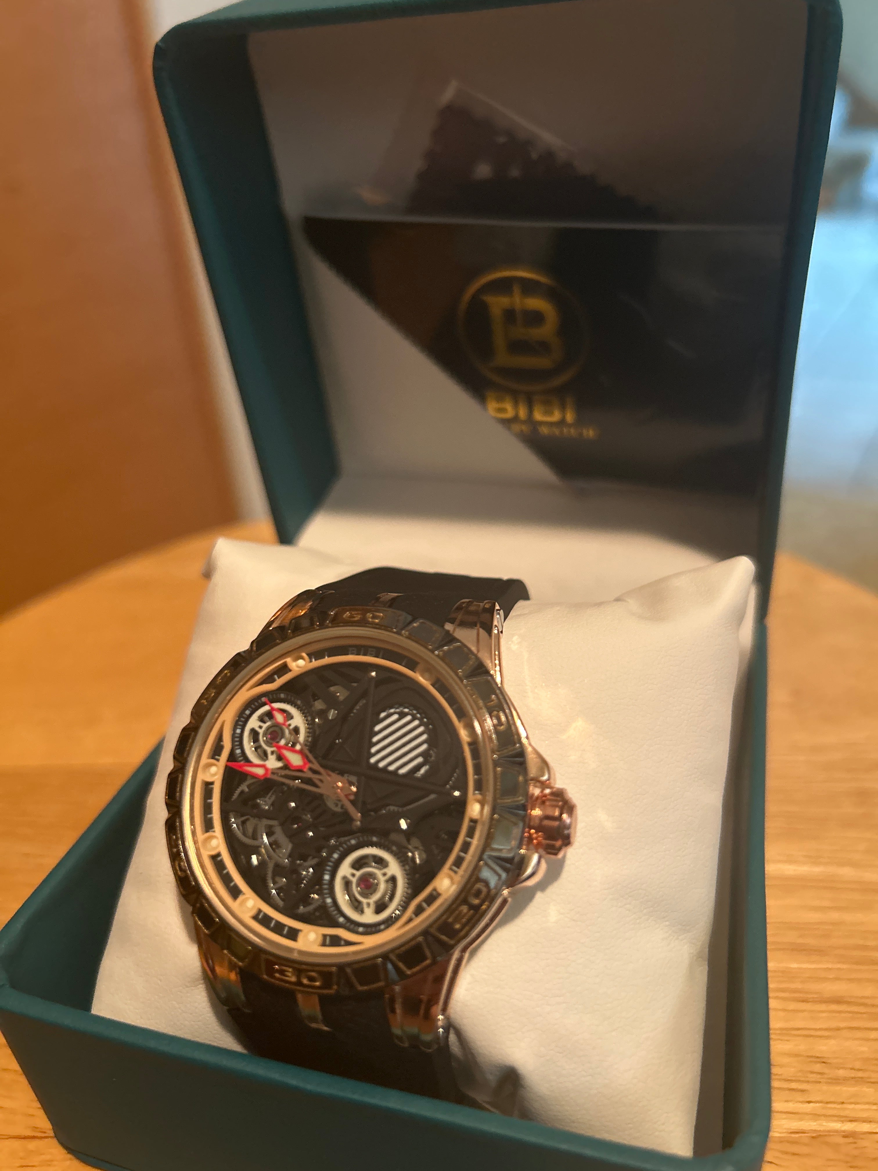 Watch: Bibi: Men’s - Automatic: Skeleton / Exhibition Case Back