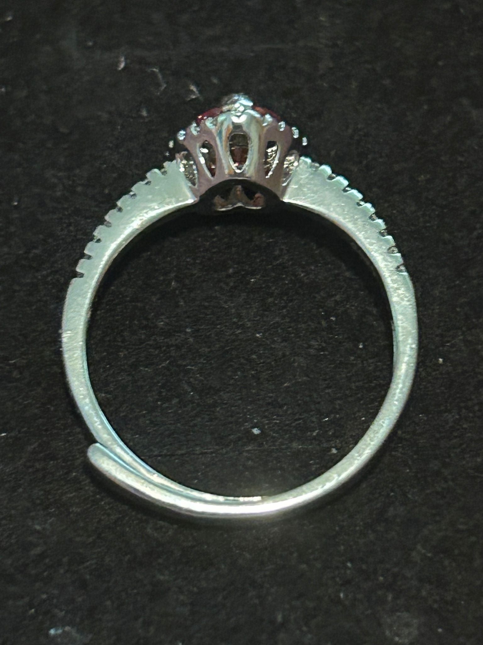 Jewelry: Ring - Natural Moissanite w/ Cert 💍