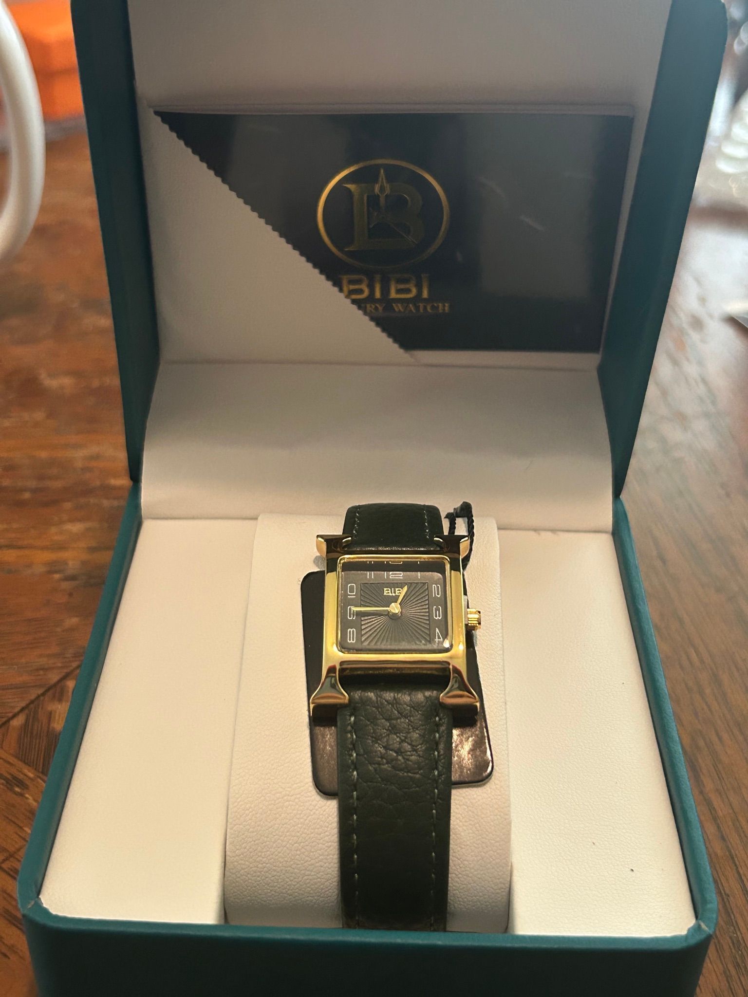 Watch: Bibi: Women’s w/ Genuine Leather Strap Green (Hermés Homage)