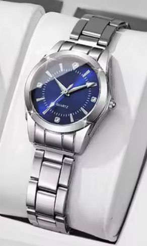 Watch: Women's - Silver | Blue Dial | 29mm Dial | Quartz