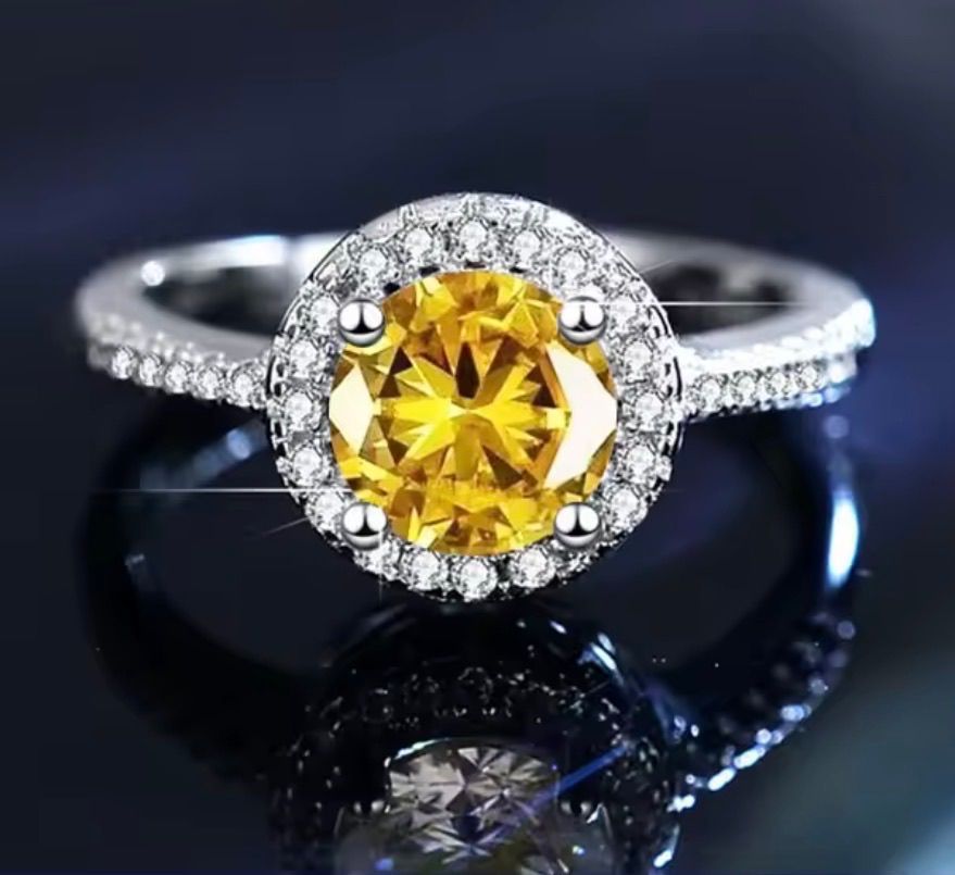 Jewelry: Ring - Natural Moissanite w/ Cert 💍