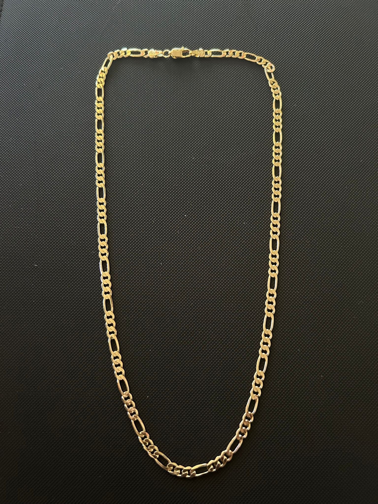 Jewelry: 18k Gold Italian Figaro Chain